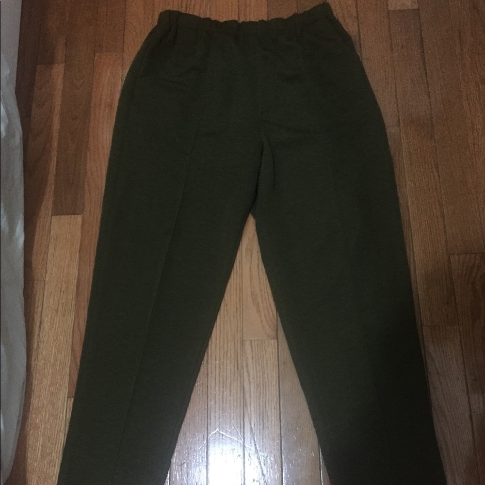 Green tapered fabric pants